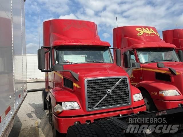 Volvo VNM Prime Movers