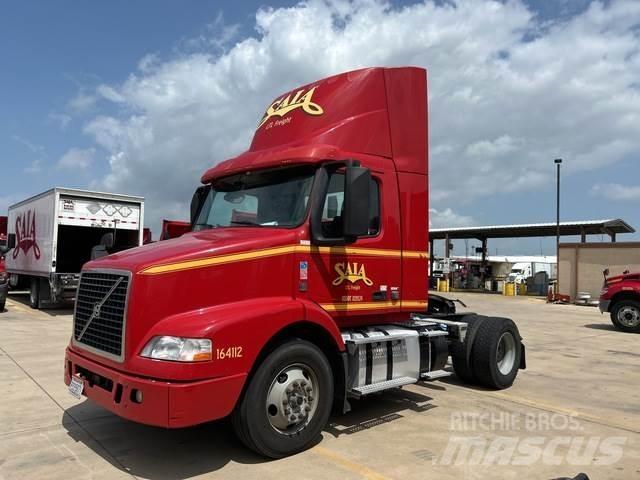 Volvo VNM Prime Movers