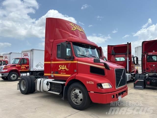 Volvo VNM Prime Movers