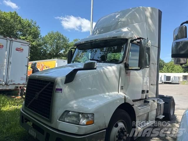 Volvo VNM Prime Movers