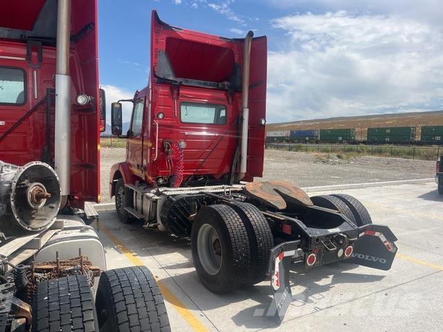 Volvo VNM Prime Movers