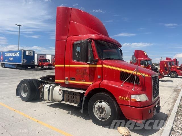 Volvo VNM Prime Movers