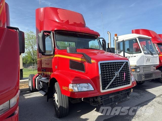 Volvo VNM42T Prime Movers