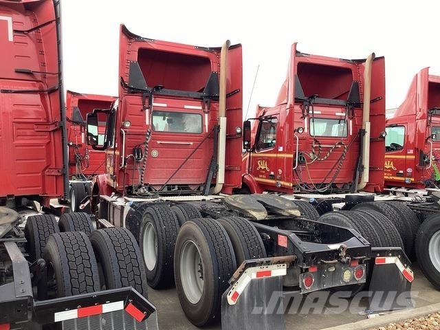 Volvo VNM64T Prime Movers