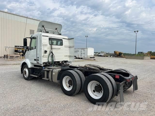 Volvo VNR64300 Prime Movers