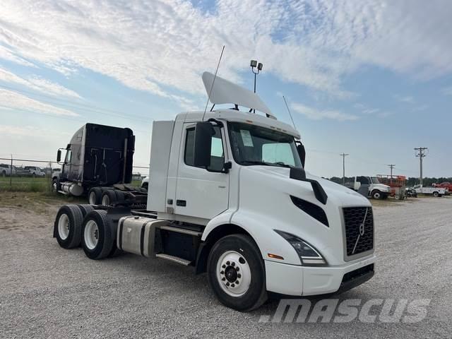 Volvo VNR64300 Prime Movers