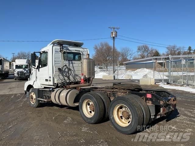 Volvo VNR64T Prime Movers