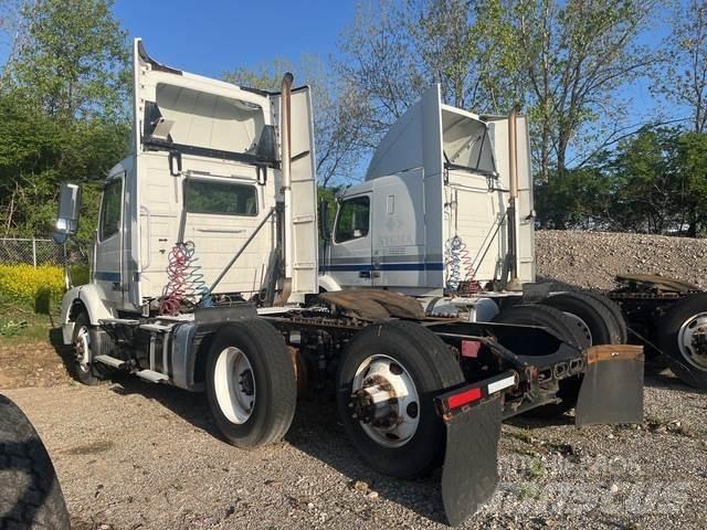 Volvo VNR64T Prime Movers