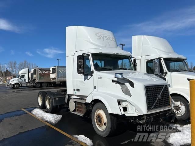 Volvo VNR64T Prime Movers