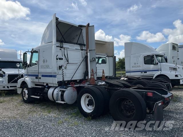 Volvo VNR64T Prime Movers