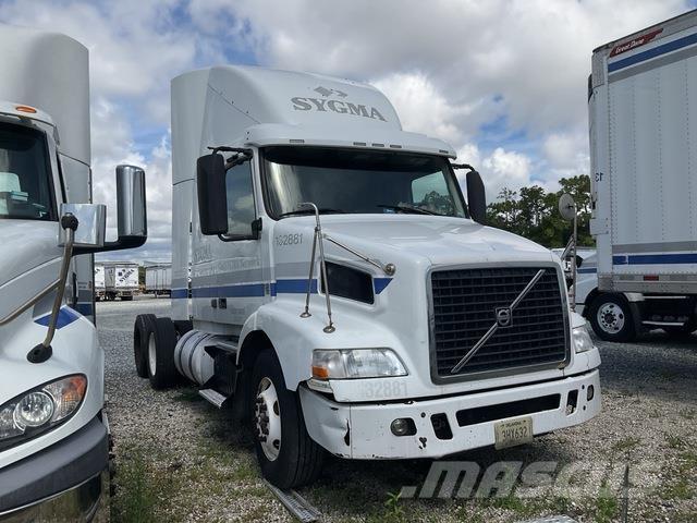 Volvo VNR64T Prime Movers