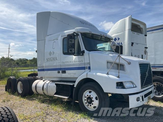 Volvo VNR64T Prime Movers