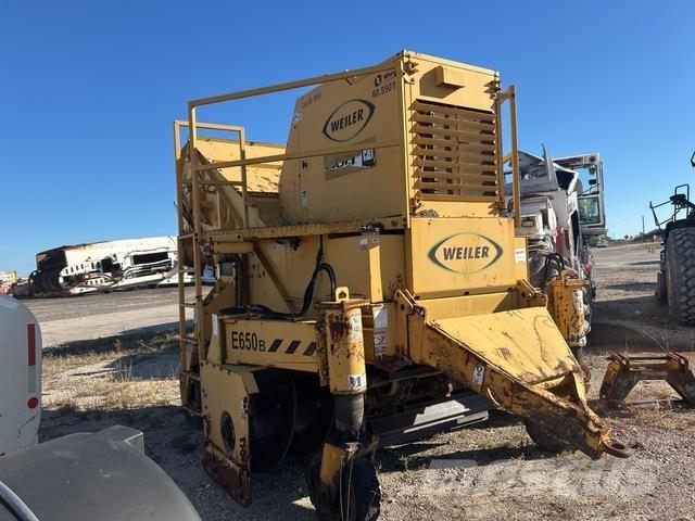 Weiler E650b Asphalt pavers