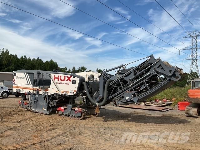 Wirtgen W220i Asphalt cold milling machines