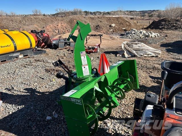 Woods SB74C Snow throwers