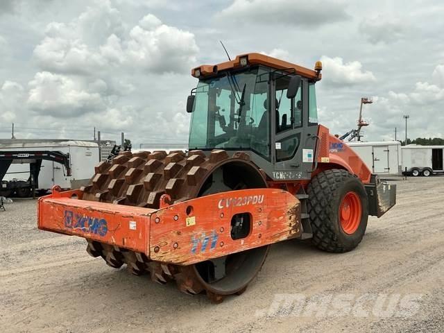 XCMG CV123PDU Single drum rollers