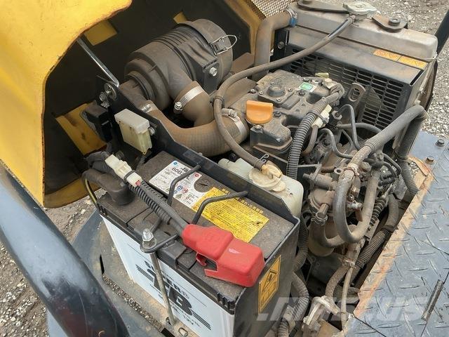 Yanmar C12R-B Tracked dumpers