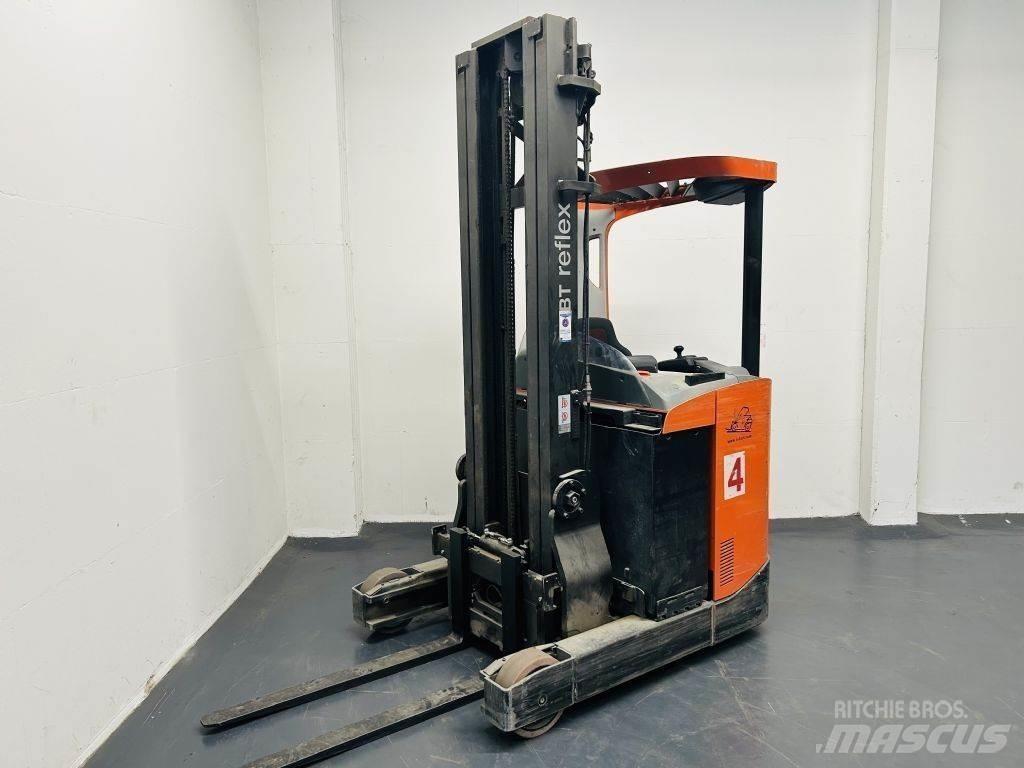 BT RRE140 Reach truck