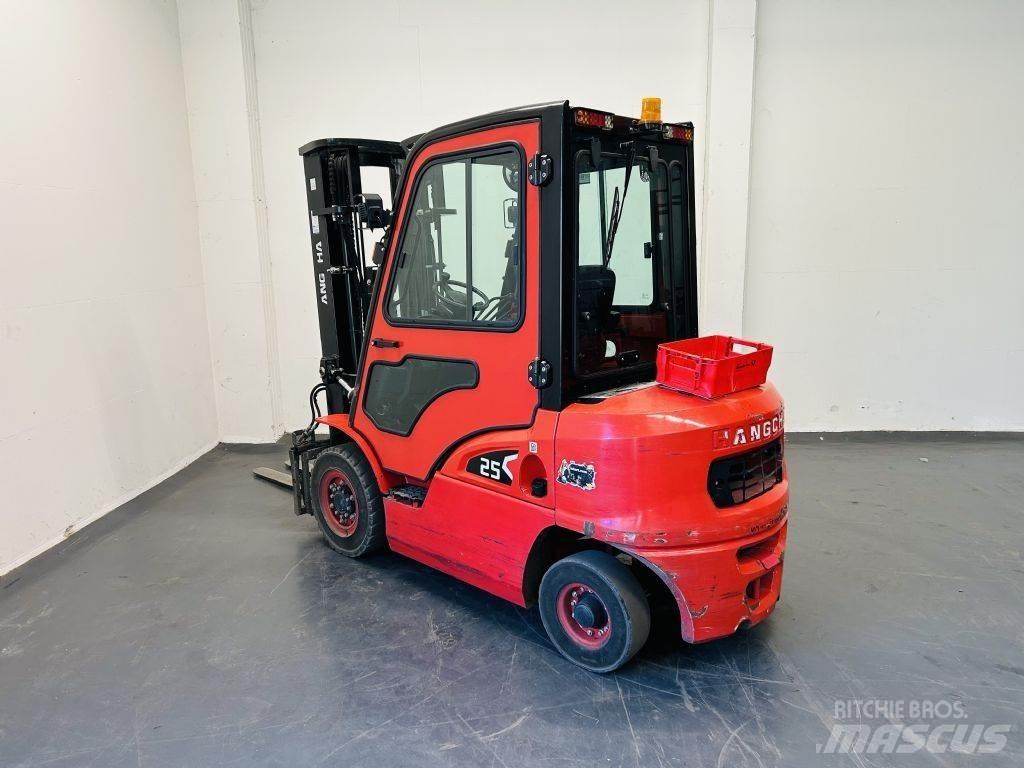 Hangcha CPCD25-XRW92F Diesel trucks