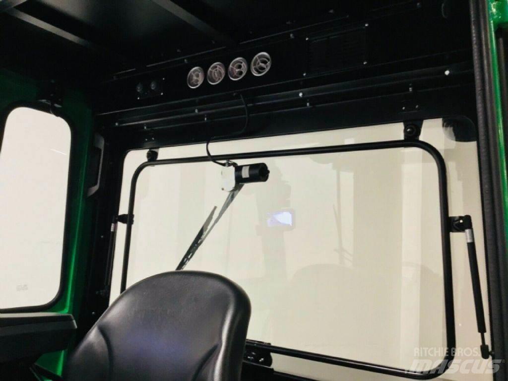 Hangcha CPD80-XLC4-I Electric forklift trucks