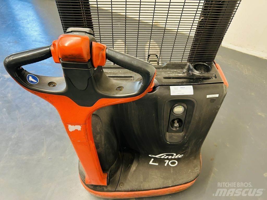 Linde L10 Pedestrian stacker