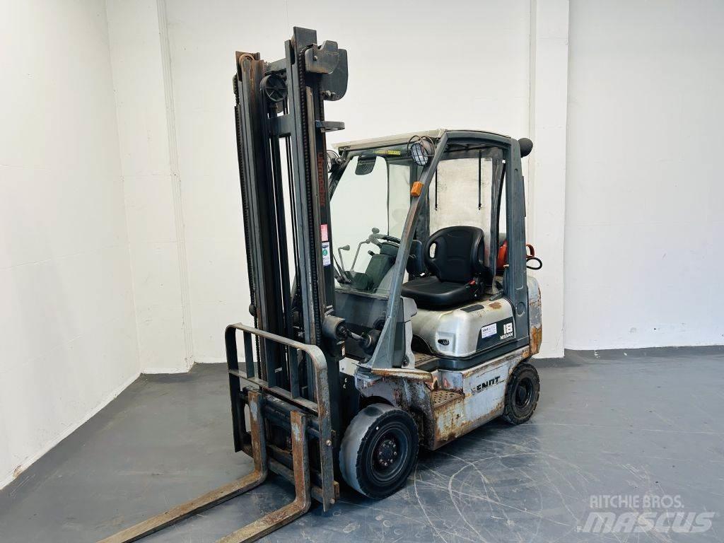 Nissan PD01A18PQ LPG trucks