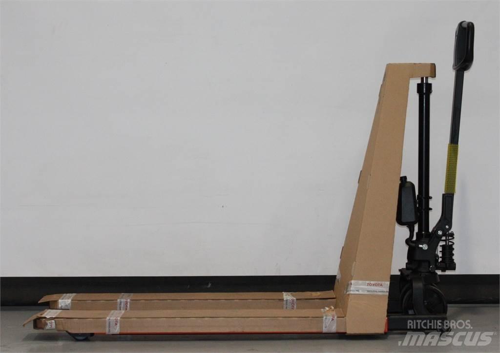 Toyota HHM100 Hand pallet truck