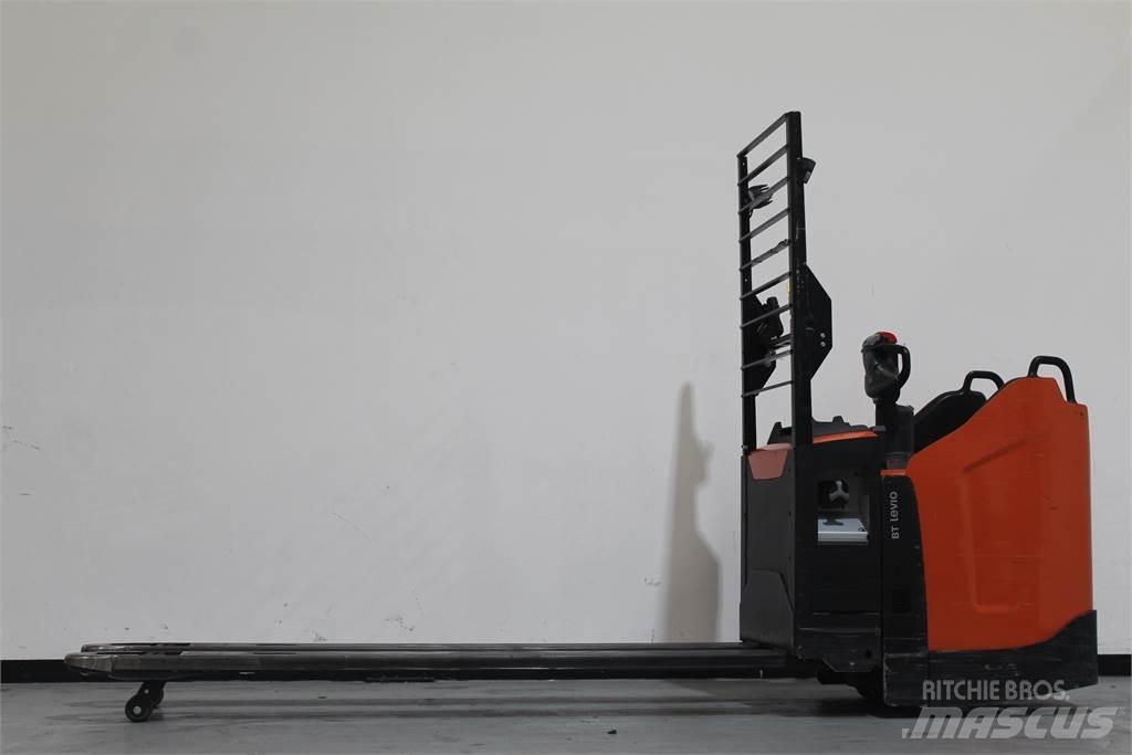 Toyota LPE200 Low lifter