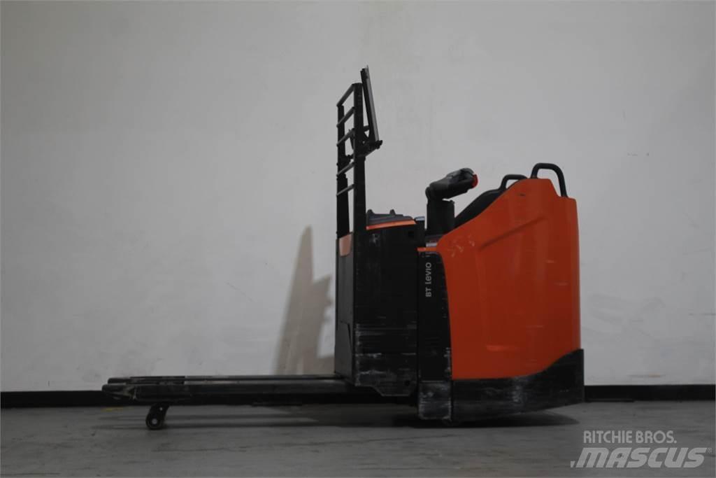 Toyota LPE200 Low lifter