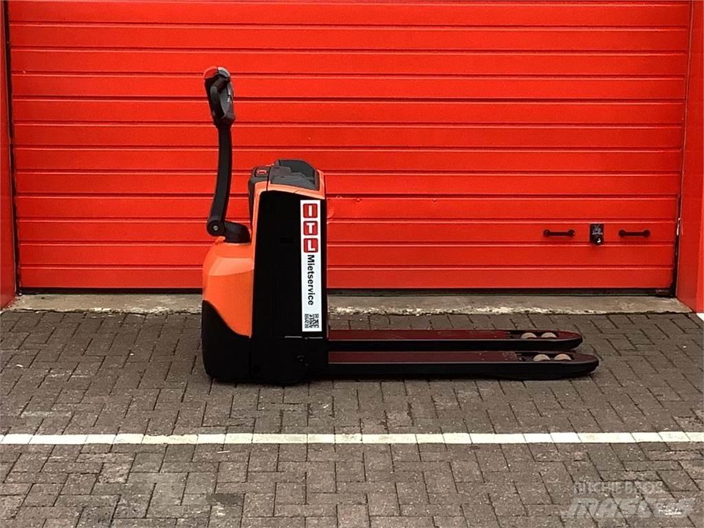 Toyota LWE180 Low lifter