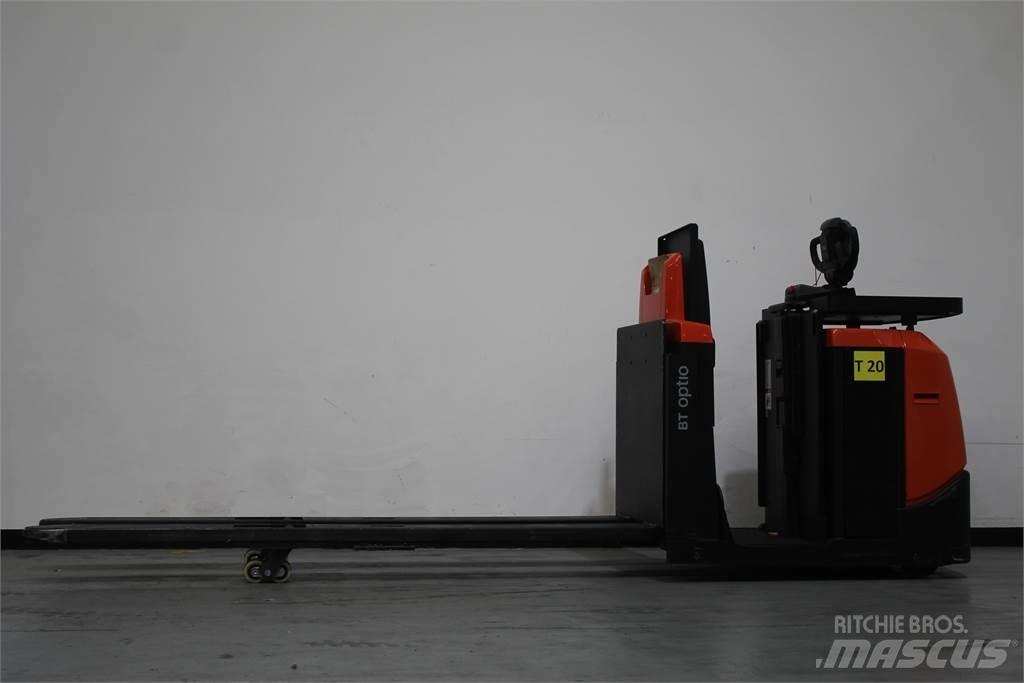 Toyota OSE250P Low lift order picker