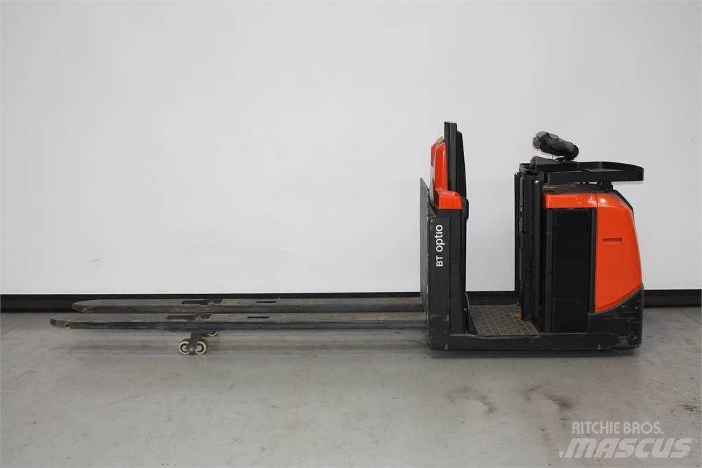 Toyota OSE250P Low lift order picker