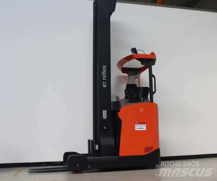 Toyota RRE160H Reach truck