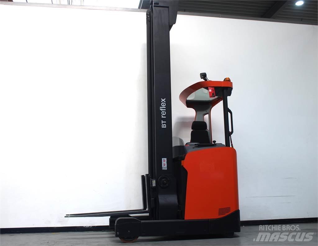 Toyota RRE160H Reach truck