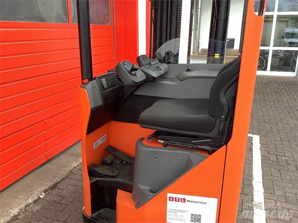Toyota RRE160M Reach truck