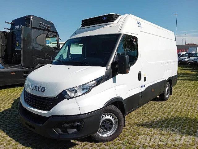 Iveco 35S16 Temperature controlled trucks