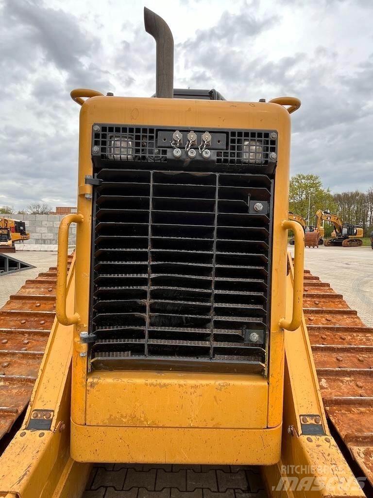CAT D6N XL Crawler dozers