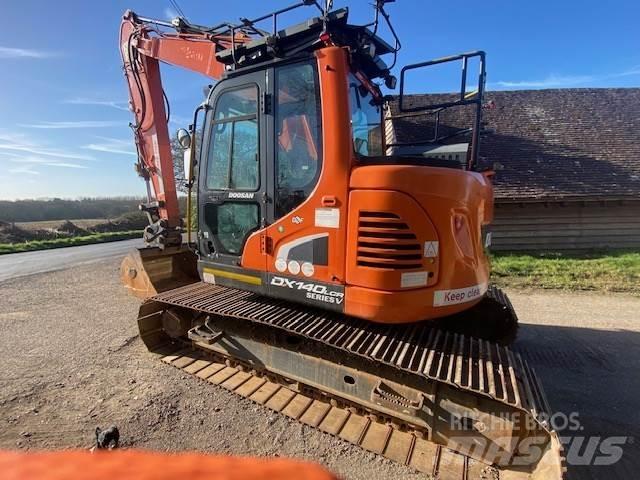 Doosan DX140LCR Crawler excavators