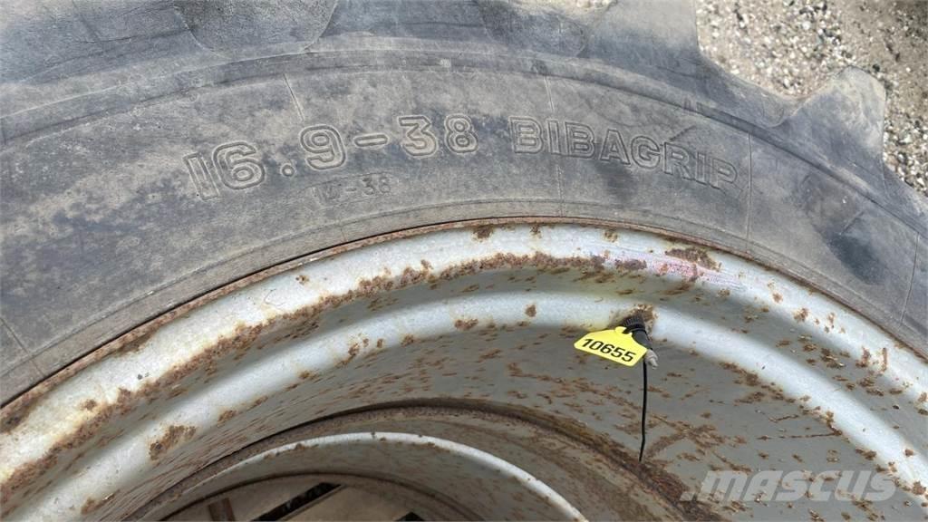  16.9R38 Tyres, wheels and rims