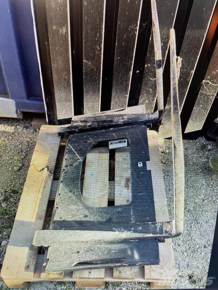 Bobcat 1000 Forks