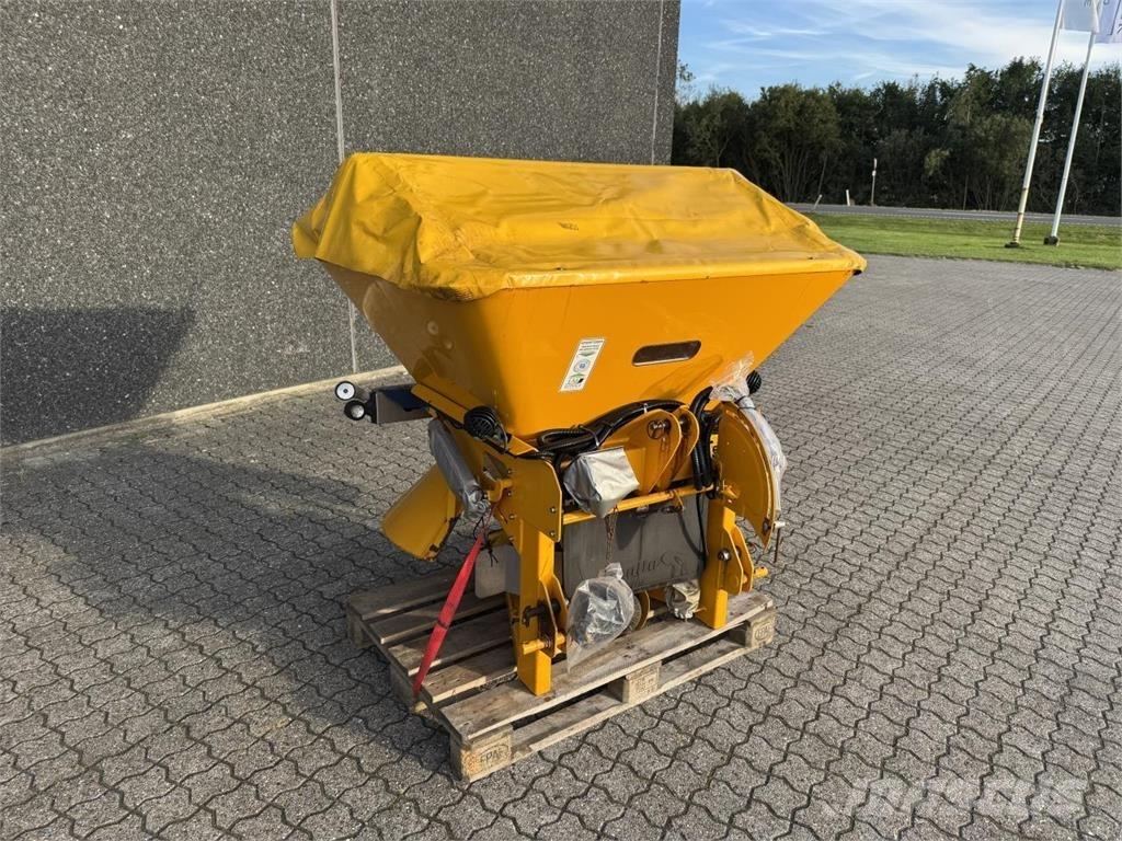 Bogballe S3 Sand and salt spreaders