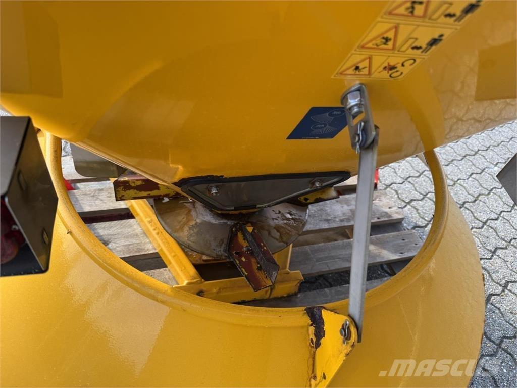 Bogballe S3 Sand and salt spreaders