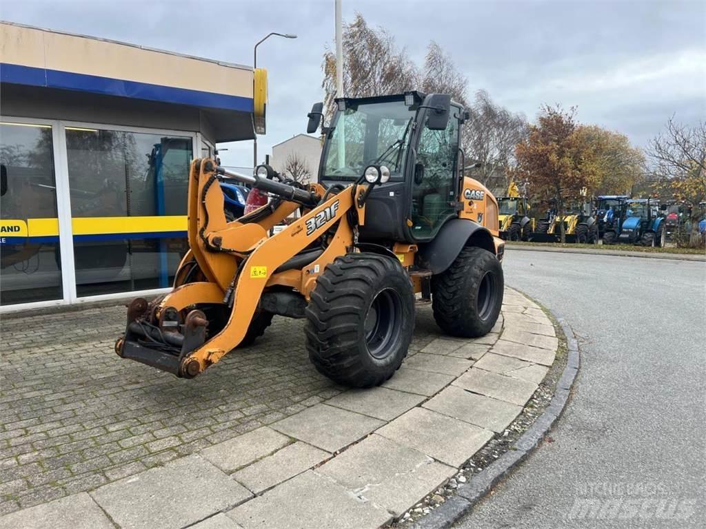 CASE 321F Wheel loaders