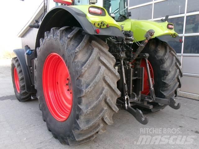 CLAAS AXION 800 Tractors