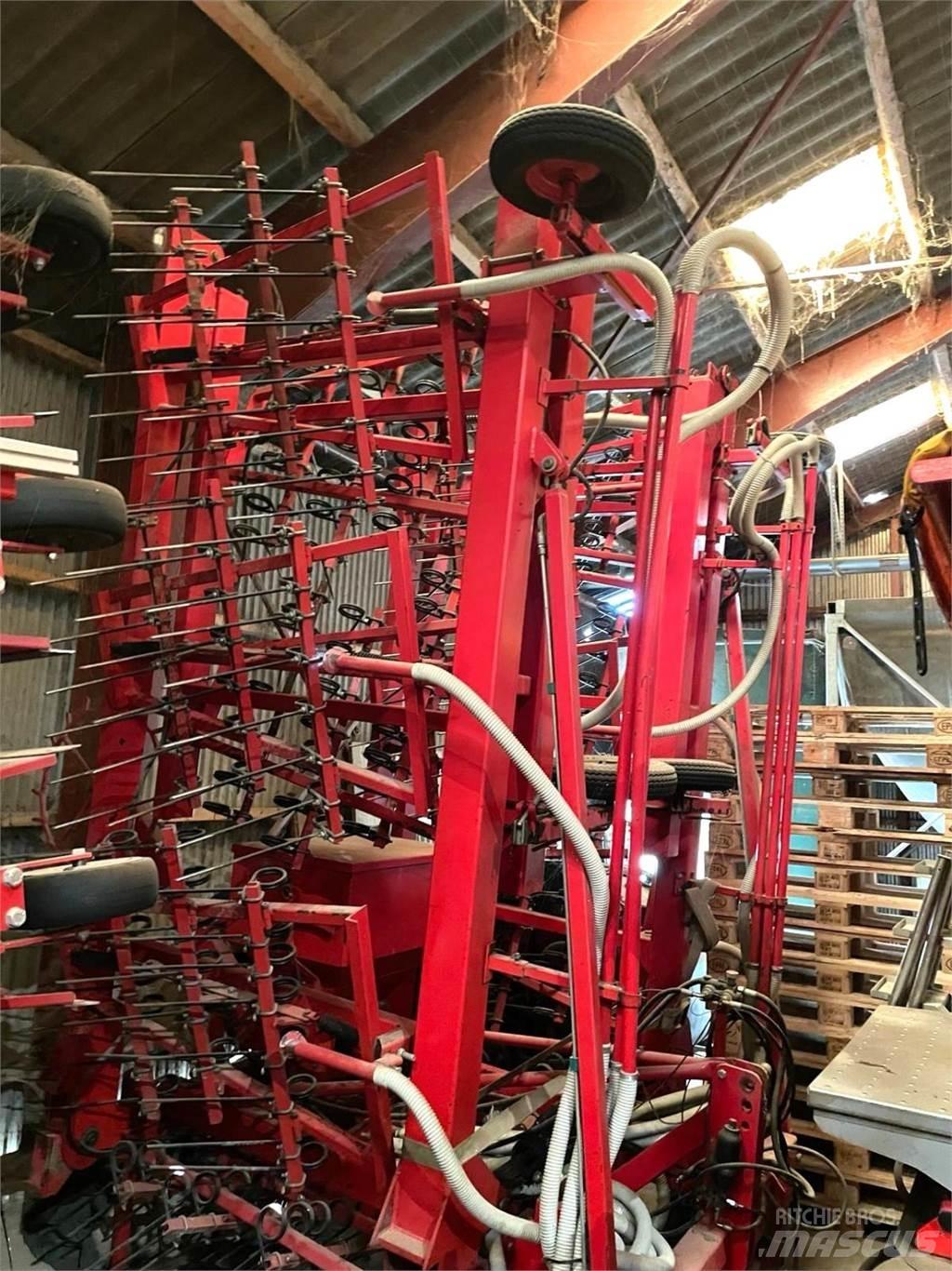 CMN FLEX WEEDER Harrows