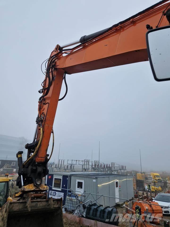 Doosan 255-5 Crawler excavators