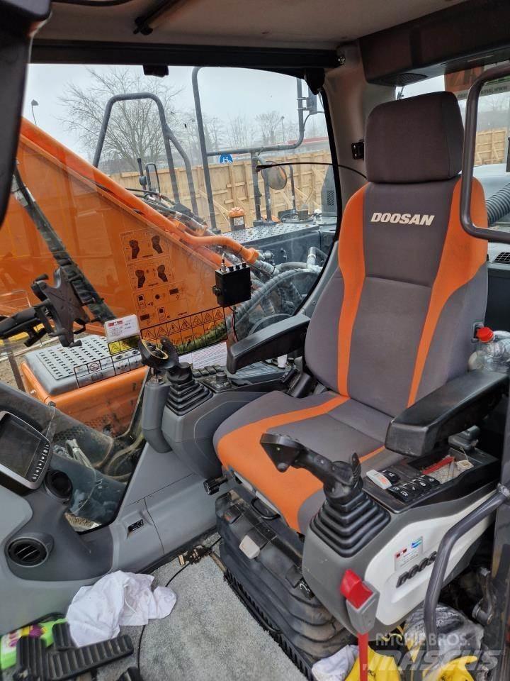 Doosan 255-5 Crawler excavators