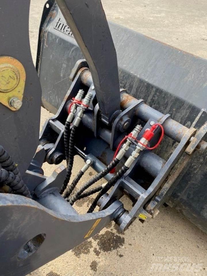 Eurotrac W12 Mini loaders