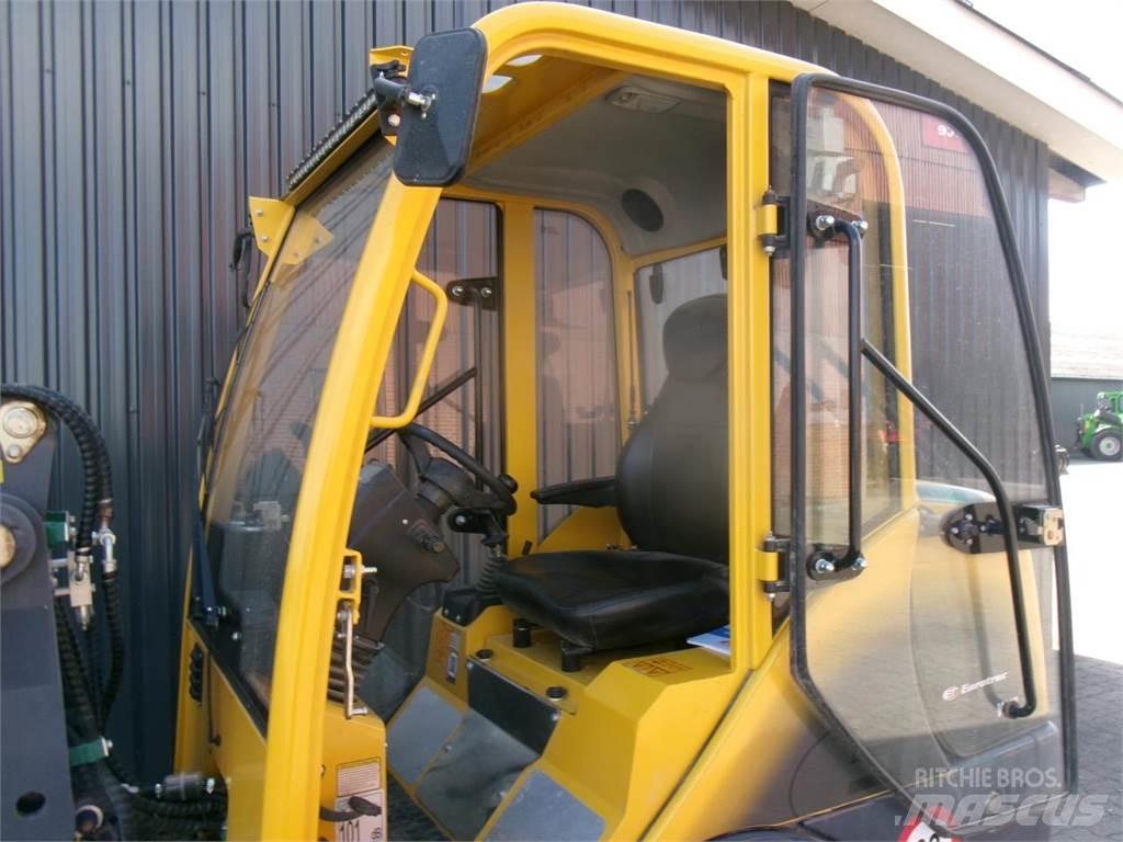 Eurotrac W12 Mini loaders
