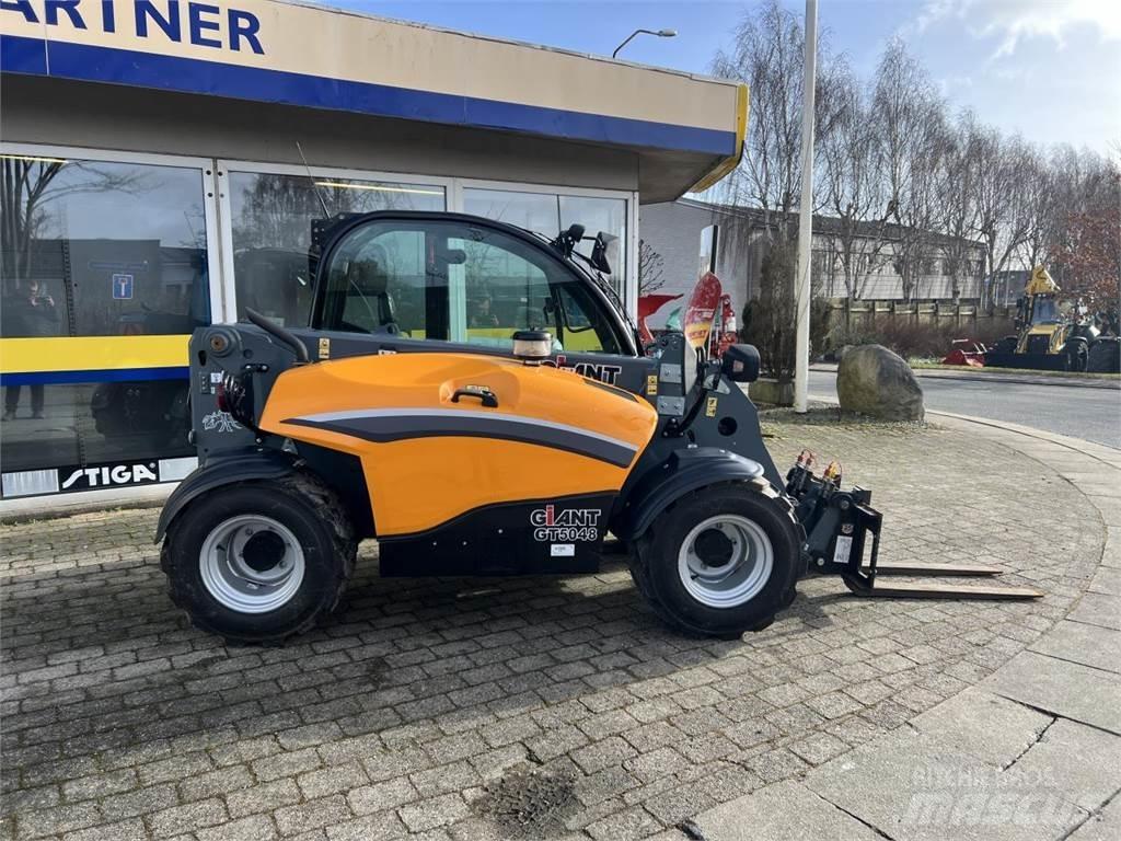 GiANT GT5048 Telescopic handlers